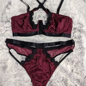 Regalia Playful Promises Burgundy and Black Bra and Undie Set, 32C, Size 6